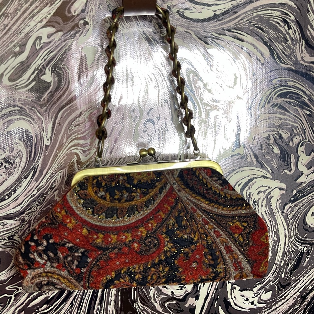 Vintage fall clutch